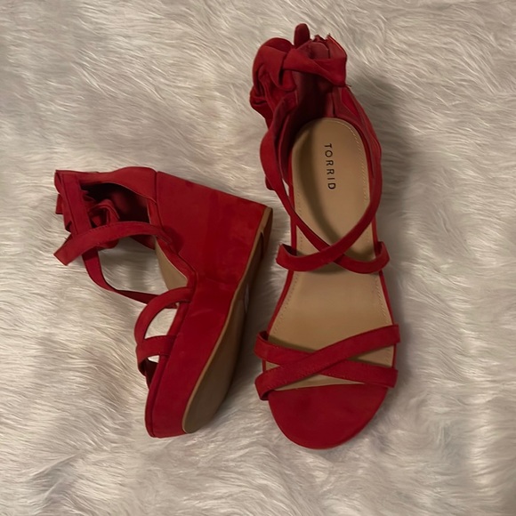 torrid Shoes - STRAPPY WRAP PLATFORM WEDGE